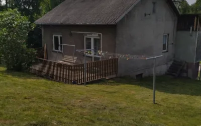 SPRZEDAM DZIAŁKĘ BUDOWLANĄ Z DOMEM – zdjęcie 4
