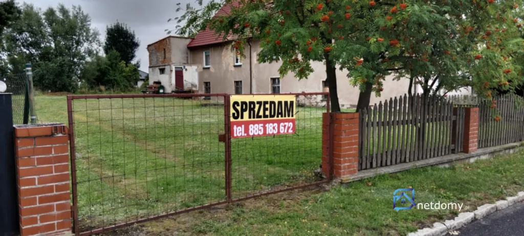 Budynek(część) z działką - sprzedam - Działki na sprzedaż