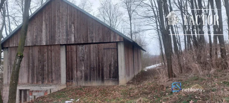 Duża działka z budynkiem gospodarczym – 80 arów, Sędziszowa - Działki na sprzedaż