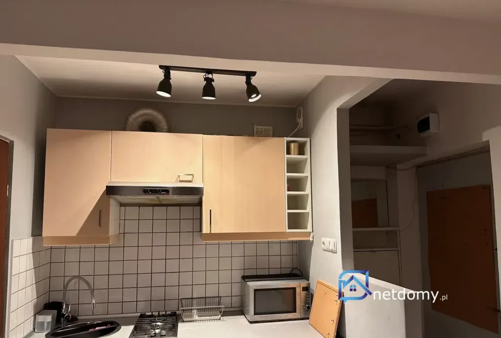 Łódź Widzew, kawalerka z komórką przy ul. Konstytucyjnej 42A - Mieszkania na sprzedaż