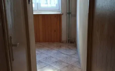 Kawalerka 36 m² Warszawa Ochota Szczęśliwice | parter, osobna kuchnia, piwnica - Mieszkania na sprzedaż