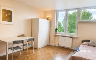 Kawalerka 24 m2 po remoncie 2022 przy parku, Kraków Azory