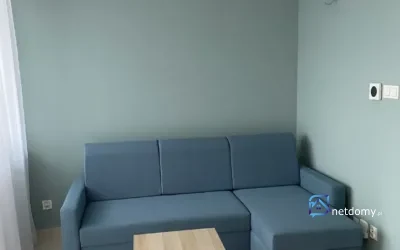 Kawalerka z piwnicą i miejscem postojowym przy Parku Śląskim.