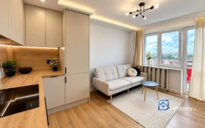 4-pokojowe mieszkanie 48 m2 po remoncie, 9. piętro, balkon i piwnica