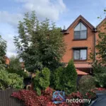 Skrajny szeregowiec 136 m² w Ursus Gołąbki – 5 pokoi, ogród, 4 miejsca parkingowe - Netdomy