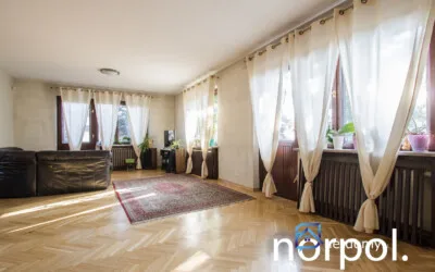Dom w dobrej lokalizacji z działką 7 arów, Jugowice, Kraków - Netdomy