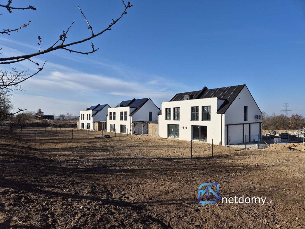 Nowoczesny dom z fotowoltaiką i pompą ciepła - Radziszewo, 102m² - Netdomy