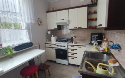 Przestronny bliźniak z garażem i tarasem w Gdyni Redłowie 109,8 m² – 3 kondygnacje - Netdomy