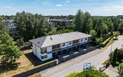 Dwupoziomowy dom szeregowy na Złotnie – 110 m2, ogródek, deweloperski - Netdomy