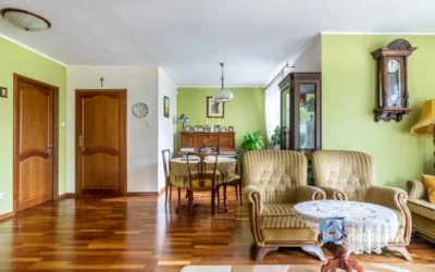 Przestronny dom wolnostojący 160 m² w Suchym Dworze – ogród, garaż, blisko Gdyni - Netdomy