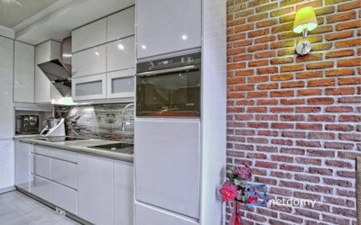 Zadbany dom szeregowy z ogrodem i garażem – Karwiany, blisko Wrocławia - Netdomy