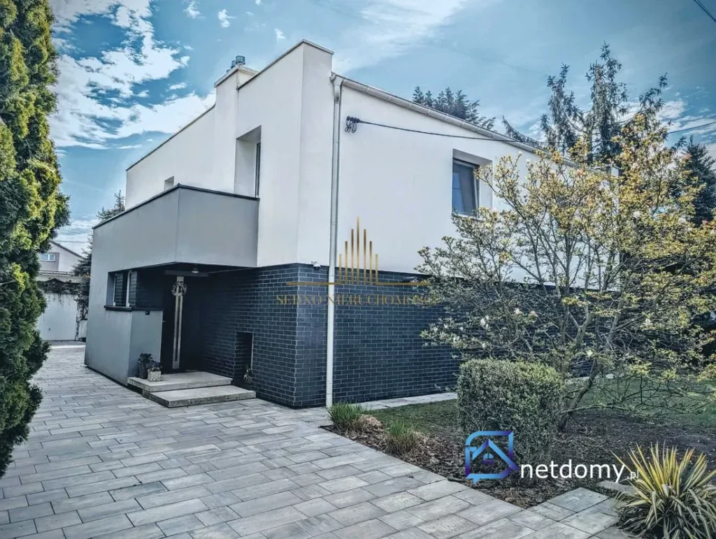 Przestronny dom 160 m² w Łochowie – 6 pokoi na sprzedaż - Netdomy