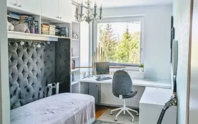 Przestronny dom 160 m² w Łochowie – 6 pokoi na sprzedaż - Netdomy