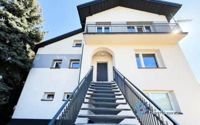 Dom 250 m² Radom, ul. Lotnicza – po remoncie, 9 pokoi, działka 735 m² - Netdomy
