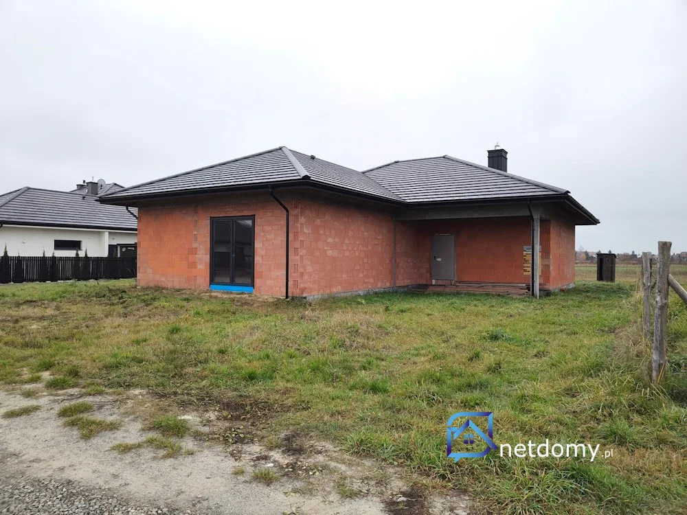 Parterowy dom 136 m² w Radomiu (Janiszpol) – stan surowy zamknięty, ul. Grota‑Roweckiego - Netdomy