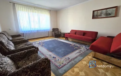 Przestronny dom wolnostojący 242,60 m² na sprzedaż w Lisińcu, Częstochowa - Netdomy
