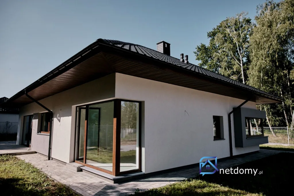 Dom 200 m² Radom Zdziechów – garaż 40 m², fotowoltaika, działka 1027 m² - Netdomy