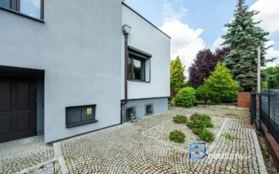 Gliwice ul. Kniejowa – dom w zabudowie bliźniaczej 202,8 m² z ogrodem 400 m² i garażem - Netdomy