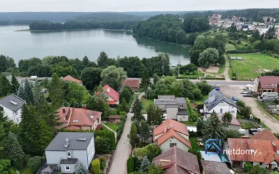 Dom z widokiem na jezioro, 146 m² na działce 905 m² – Olsztyn Gutkowo, ul. Bociania - Netdomy