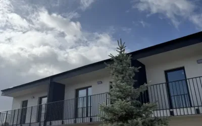 Łódź Bałuty‑Doły, Bystrzycka — szereg 113 m² z pompą ciepła, ogrodem 261 m² i tarasem - Netdomy