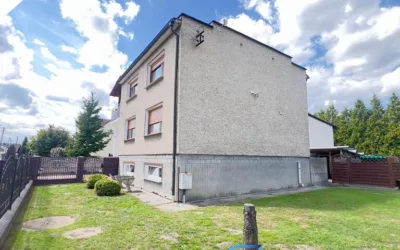 Opole Sławice – dom 120 m² z piwnicą, budynkiem gosp. i dwoma garażami, działka 10,5 ara - Netdomy