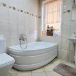 Płock, ul. Zalewskiego – bliźniak 150 m² z 2 garażami i piwnicą, działka 270 m² - Netdomy