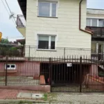 Płock, ul. Zalewskiego – bliźniak 150 m² z 2 garażami i piwnicą, działka 270 m² - Netdomy