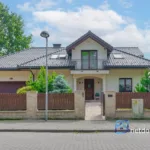 Dworek 229 m² – Tychy Mała Aleja Róż, ogród i garaż 2‑stanowiskowy - Netdomy