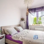 Warszawa, Białołęka – kompaktowy dom 60,44 m² z ogrodem 180 m², kominek, poddasze do adaptacji, 2 miejsca postojowe - Netdomy