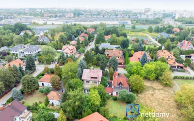 Warszawa, Ursynów – dom wolnostojący 424,85 m² na działce 828 m², 9 pokoi, ul. Żołny – do kapitalnego remontu - Netdomy