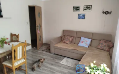 Dom 100m2, garaż, ogrzewanie miejskie – wymiennik CO. Do negocjacji – zdjęcie 2