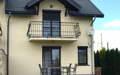 Przestronny dom z ogrodem w Zielonkach przy ul. Galicyjskiej 192 m² - Netdomy