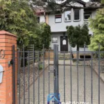 Przestronny dom szeregowy z fotowoltaiką i garażem – Swarzędz os. Raczyńskiego - Netdomy