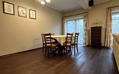 Szeregowiec 157 m² z garażem i ogrodem – Chorzów II, ul. Pokoju - Netdomy