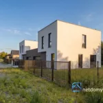 Duży bliźniak z garażem na 2 auta i działką 625 m² – Poznań Szczepankowo - Netdomy