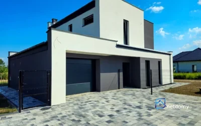 Wolnostojący dom 136,65 m2 z garażem i 3 sypialniami w Żorach-Baranowicach